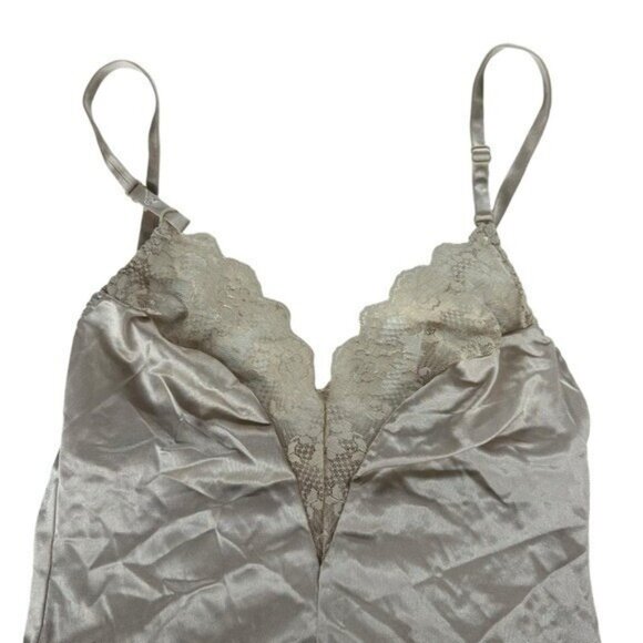 Lily of France 34 Bodysuit Romper Lingerie Vintage Beige Lace Satin Teddy Nylon - Picture 3 of 8